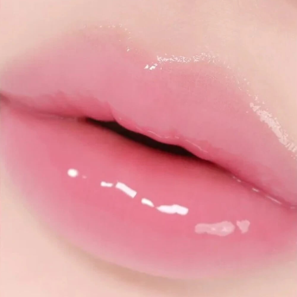Увлажняющий бальзам для губ с ПДРН Milk Touch Glow Up Collagen Lip Balm Bubble Sugar