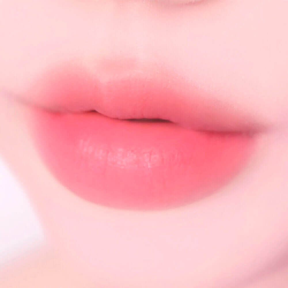 Тинт для губ с полуматовым финишем fwee Pink Obsession Stay-Fit Lip Tint M01 Cream Pink