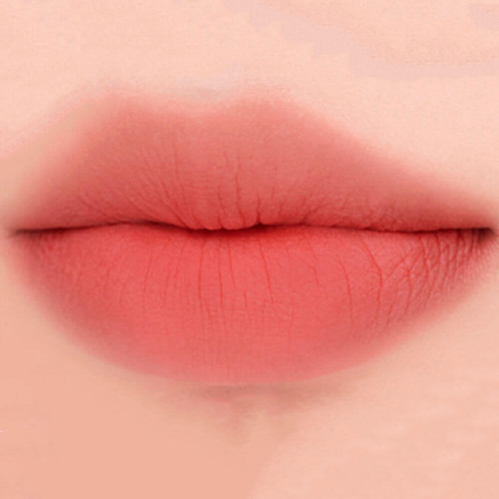Лимитированный матовый тинт для губ rom&nd X Inapsquare Blur Fudge Tint 17 Peach Down