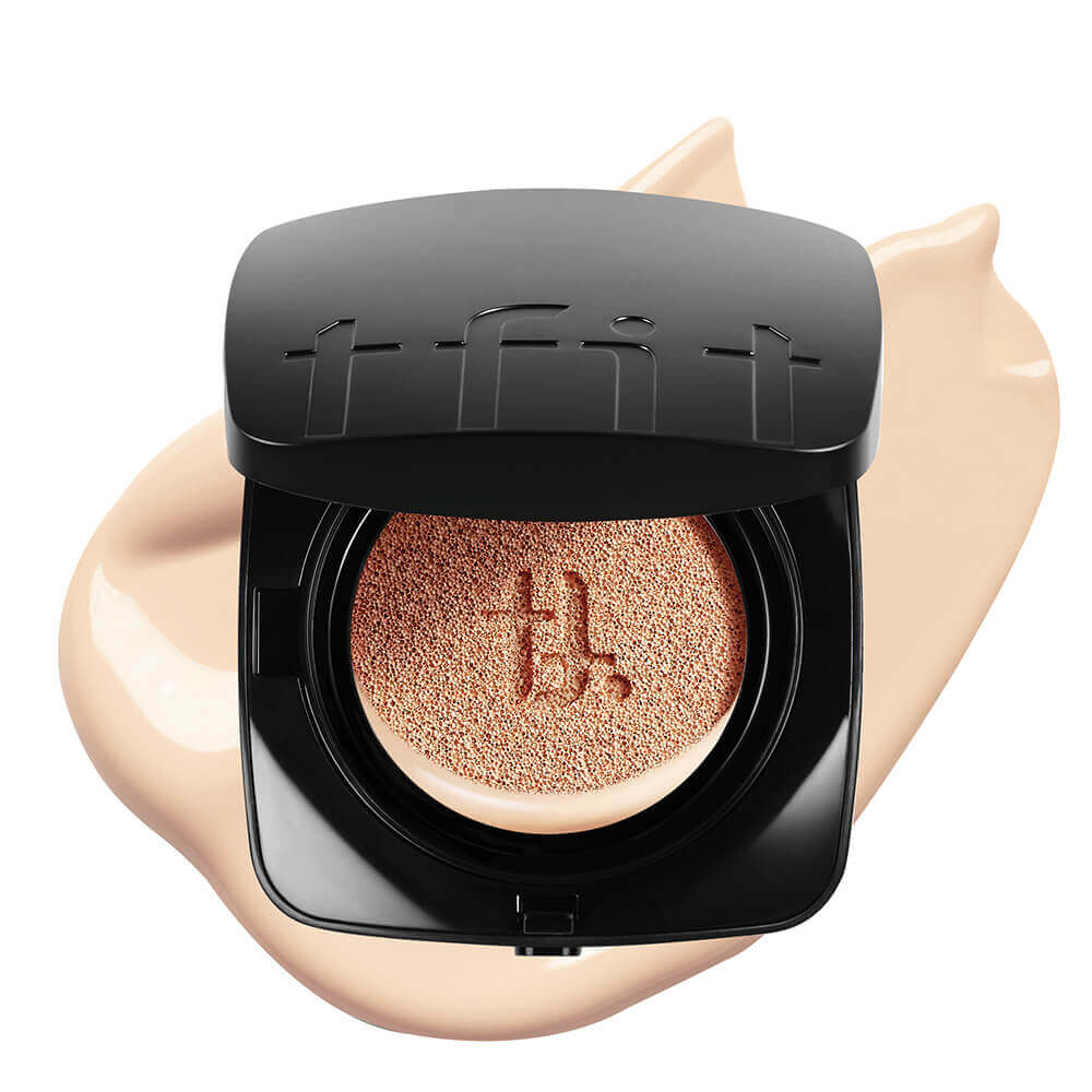 Тональный кушон с сияющим финишем TFIT Layering Fit Glow Cushion EX SPF50+ PA++++ C01 Porcelain