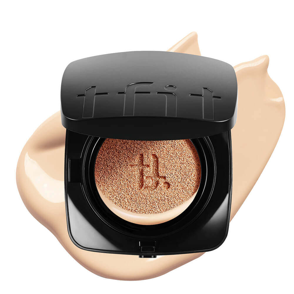 Тональный кушон с сияющим финишем TFIT Layering Fit Glow Cushion EX SPF50+ PA++++ W01 Vanilla